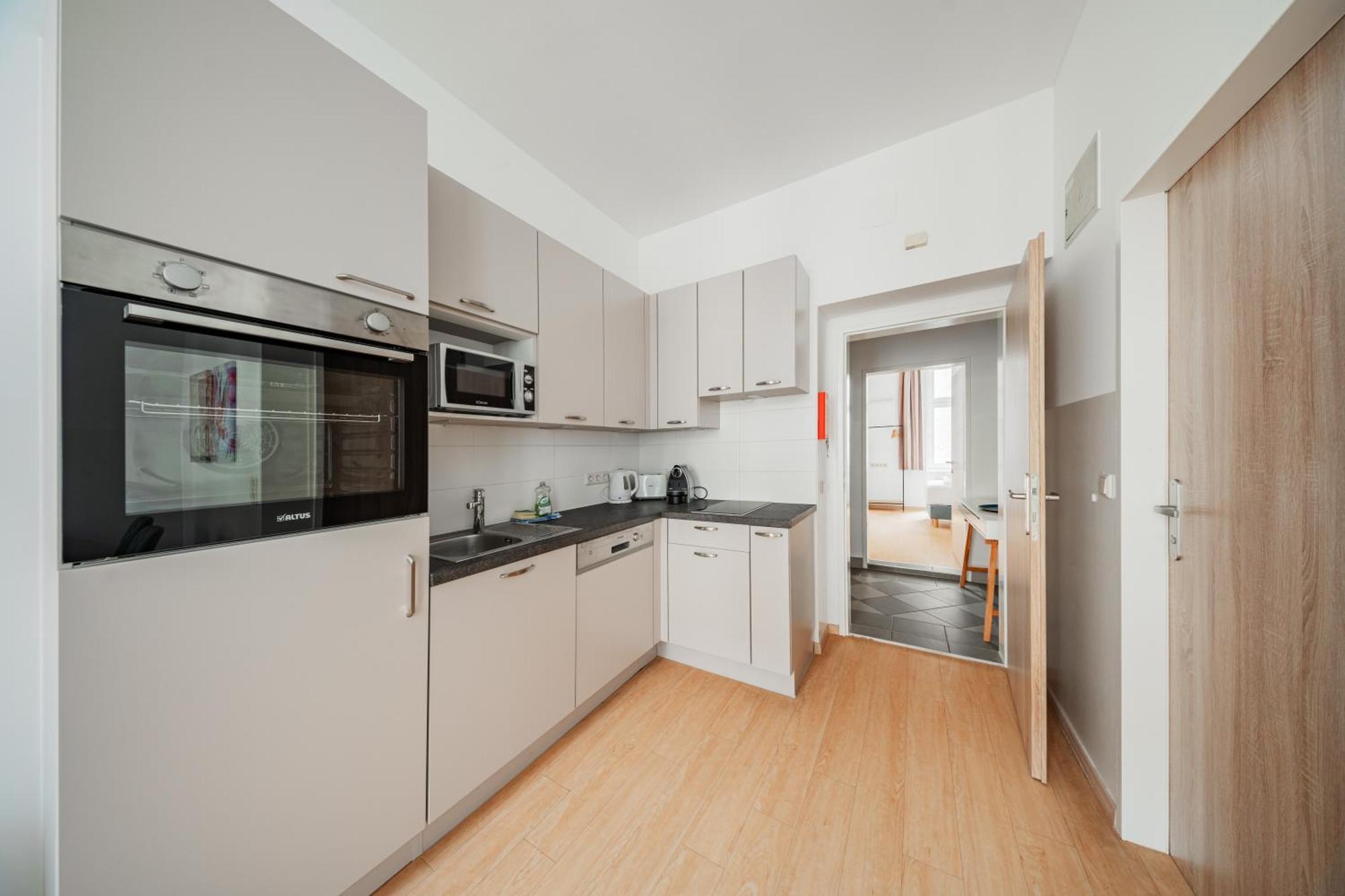 74 Living Apartments Wien Eksteriør billede